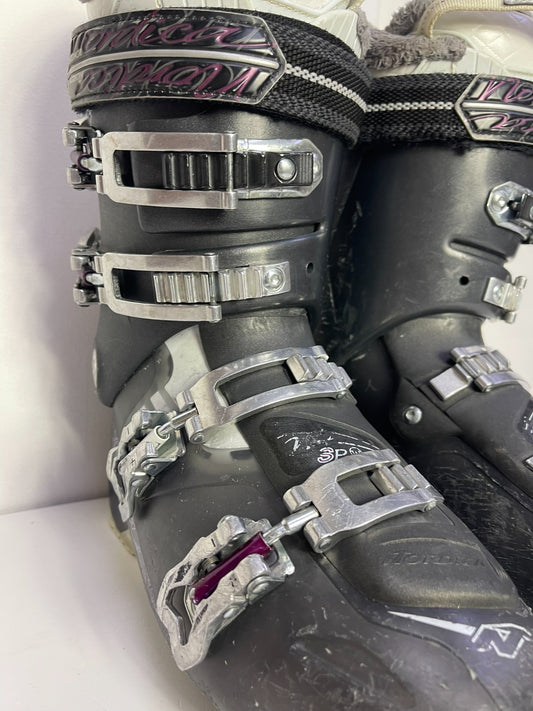 Nordica SP W Ski Boots (EU 41 1/3; UK 7 1/2; Mondo 265) Sport Winter