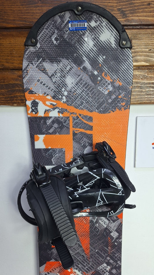 Elan Rs Rocker 125 cm Snowboard + HEAD Rental S Bindings Sport Winter Fun