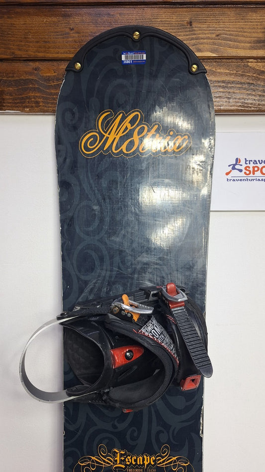 2018 Matrix Escape 145 cm Snowboard + HEAD Rental M Bindings Snow Adventure