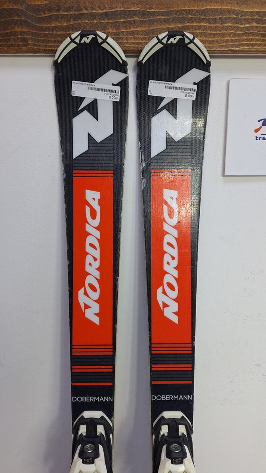 Nordica Dobermann WC SL J 136 cm Ski + Marker 10 Bindings Sport Winter Fun