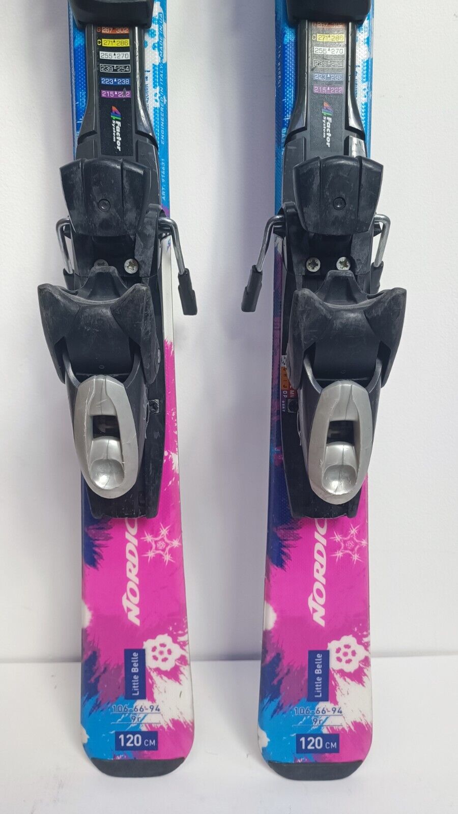 Ski Nordica Little Belle 120 cm + fixations Elan ESP 7.5 Aventure hivernale en hiver