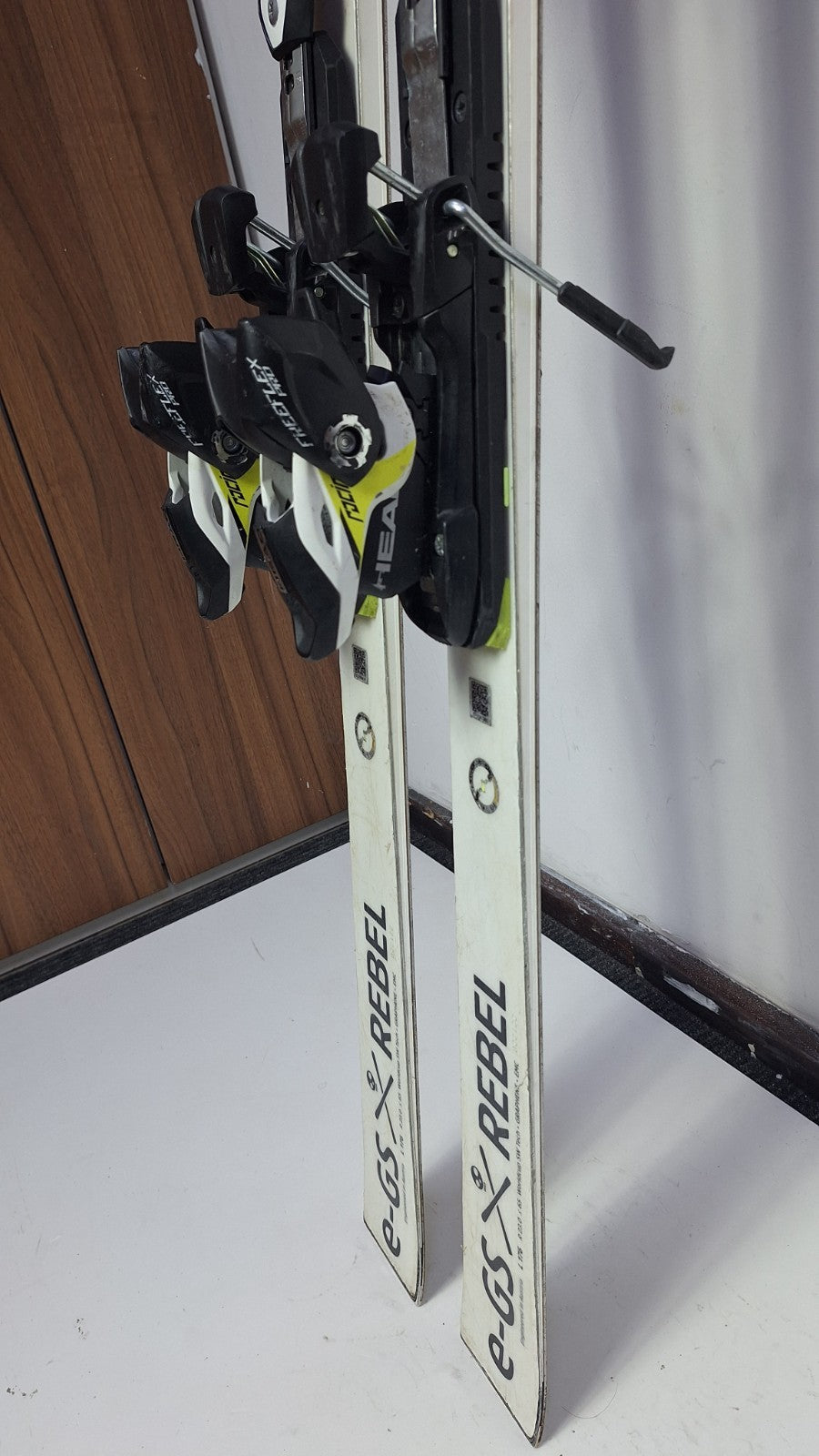 HEAD e-GS Rebel 176 cm Skis + HEAD 14 Bindings Winter Fun Snow