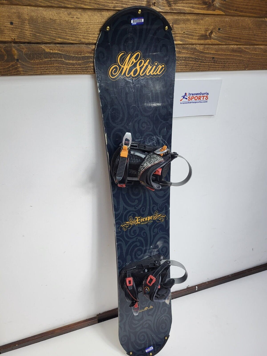 Matrix Escape 154 cm Snowboard + HEAD Rental Size M Bindings Adventure  Winter