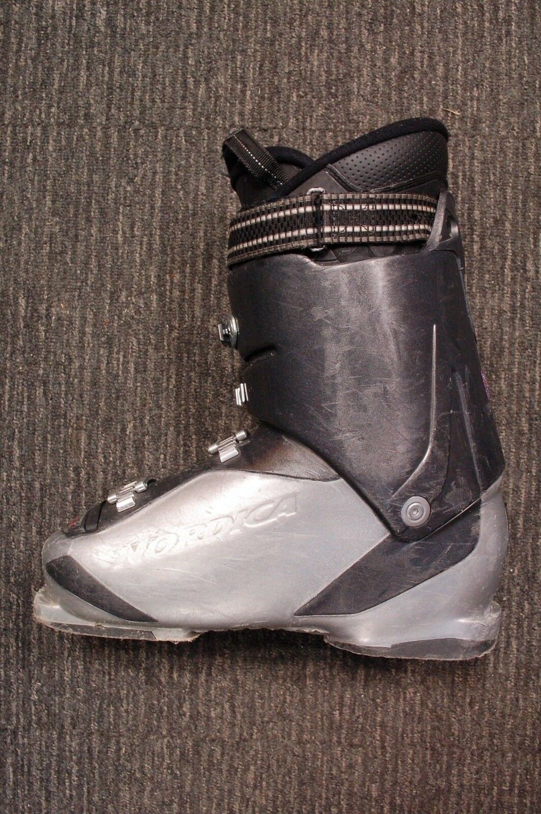Chaussures de ski Nordica Cruise NFS 285 (EU 44 ; UK 9,5), sports d’hiver, plein air et loisirs