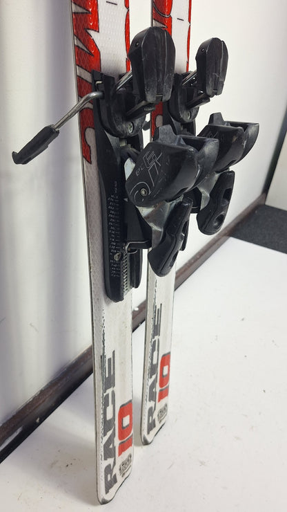 Atomic Race 10 150cm Skis + Atomic 10 Bindings Winter Fun Snow