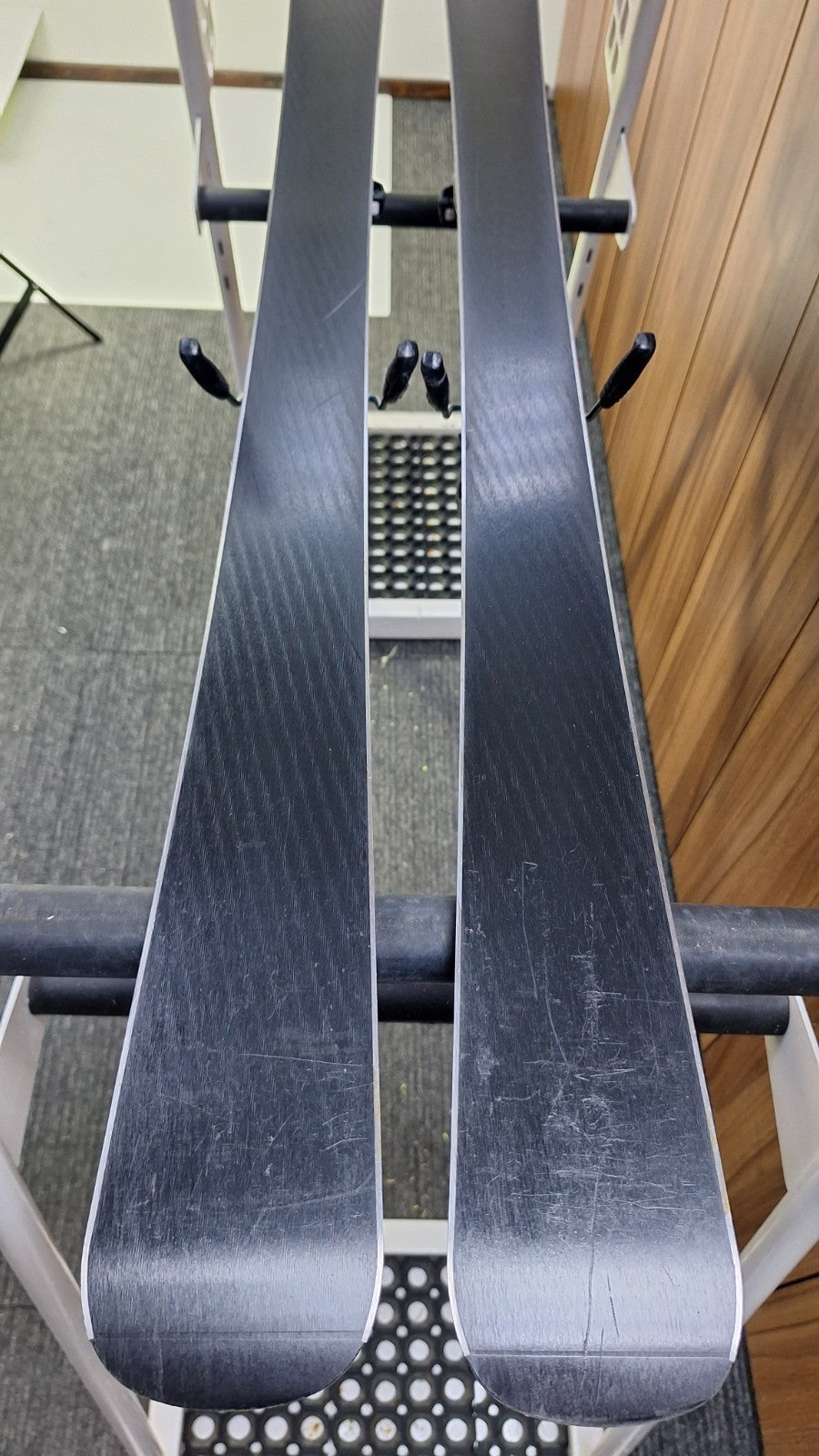 Sci Elan Explore Pro QS 140 + attacchi Elan EL 7.5 Sport Neve Inverno