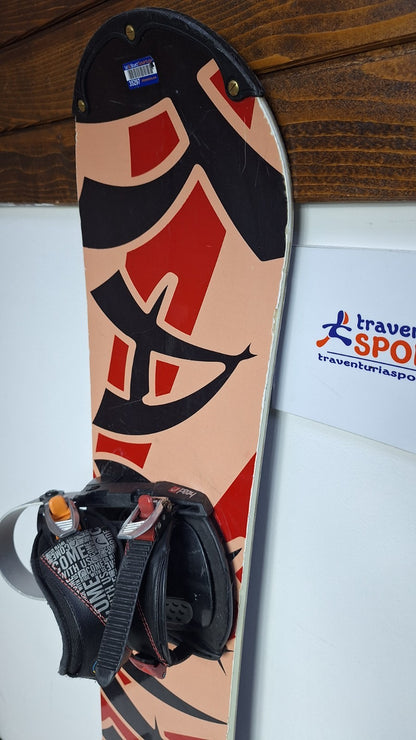 Snowboard Heli Kamikaze 147 cm + fixations HEAD Rental M Hiver Neige Aventure