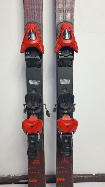 Atomic Redster G9 FIS Junior Riesenslalomski 145 cm + Atomic 7.5 Bindung Wintersport