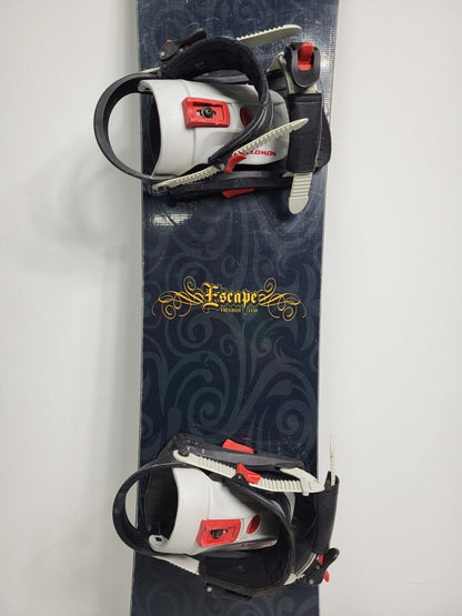 2018 Matrix Escape 145 cm Snowboard + Salomon S Bindungen Schneeabenteuer Winter