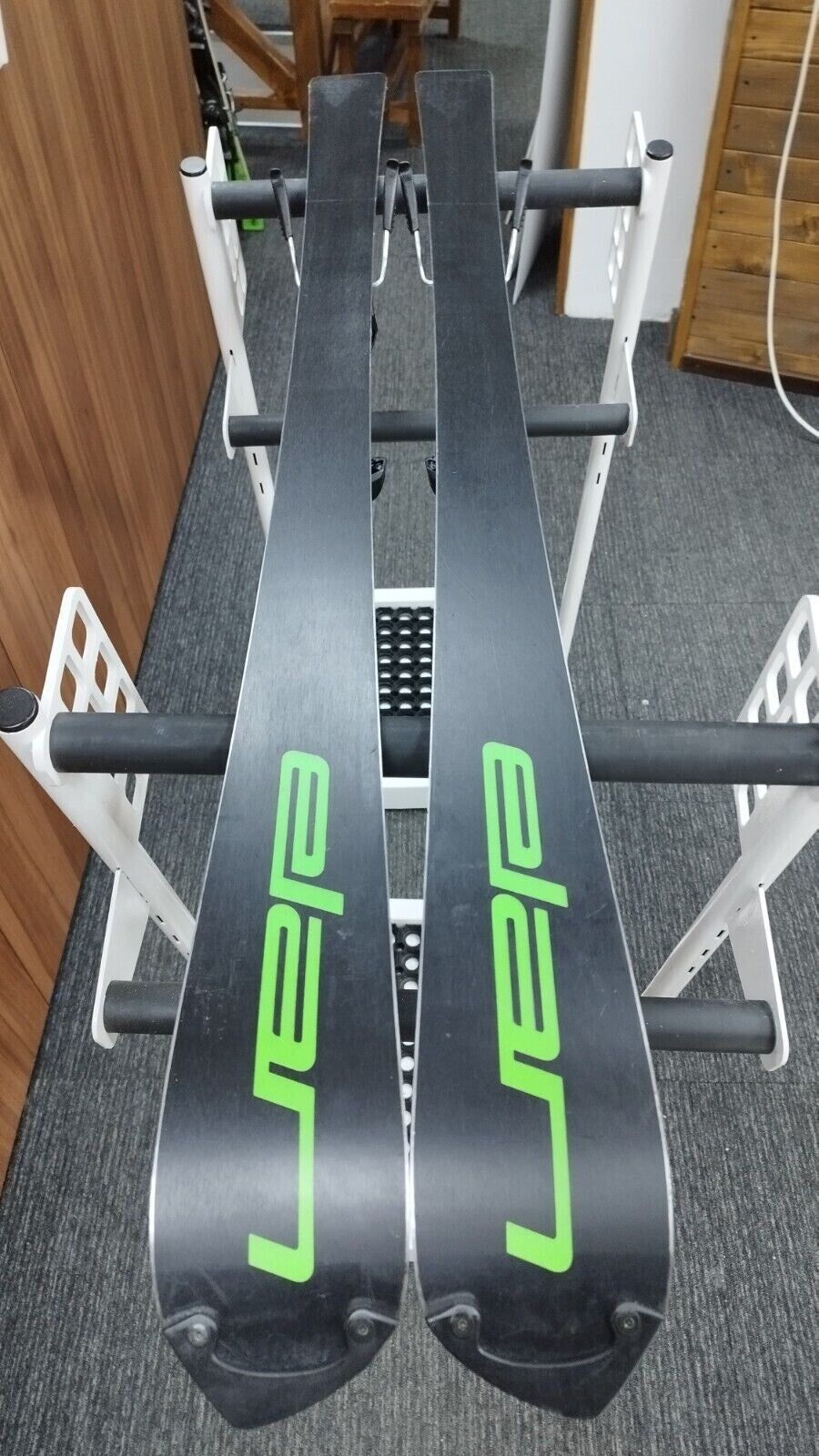 Elan Race RCS 133 cm Ski + Elan 7.5 Bindings Winter Sport Fun