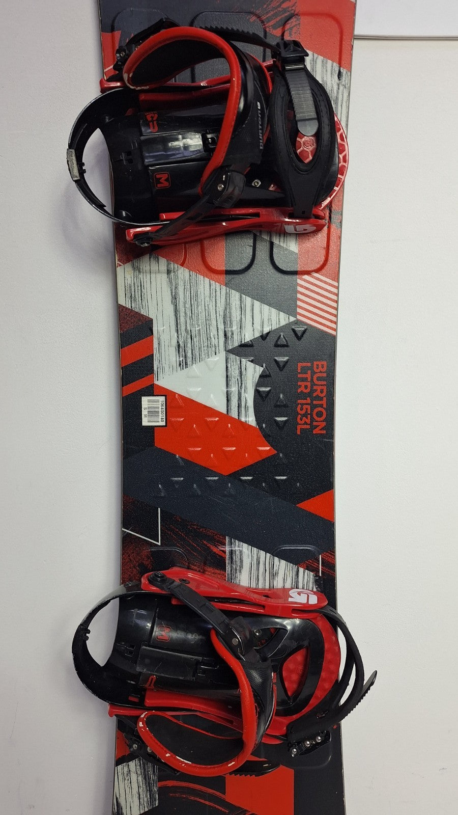 Burton LTR 153 cm Snowboard + Burton M  Bindings Winter Snow Adventure Fun