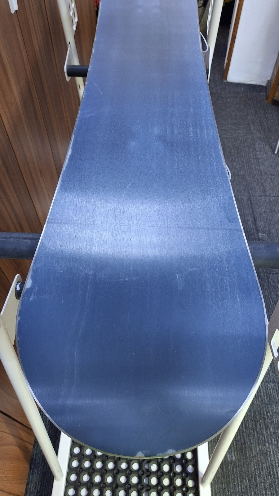Snowboard Heli Kamikaze 147 cm + Attacchi HEAD Rental M Avventura sulla Neve Invernale