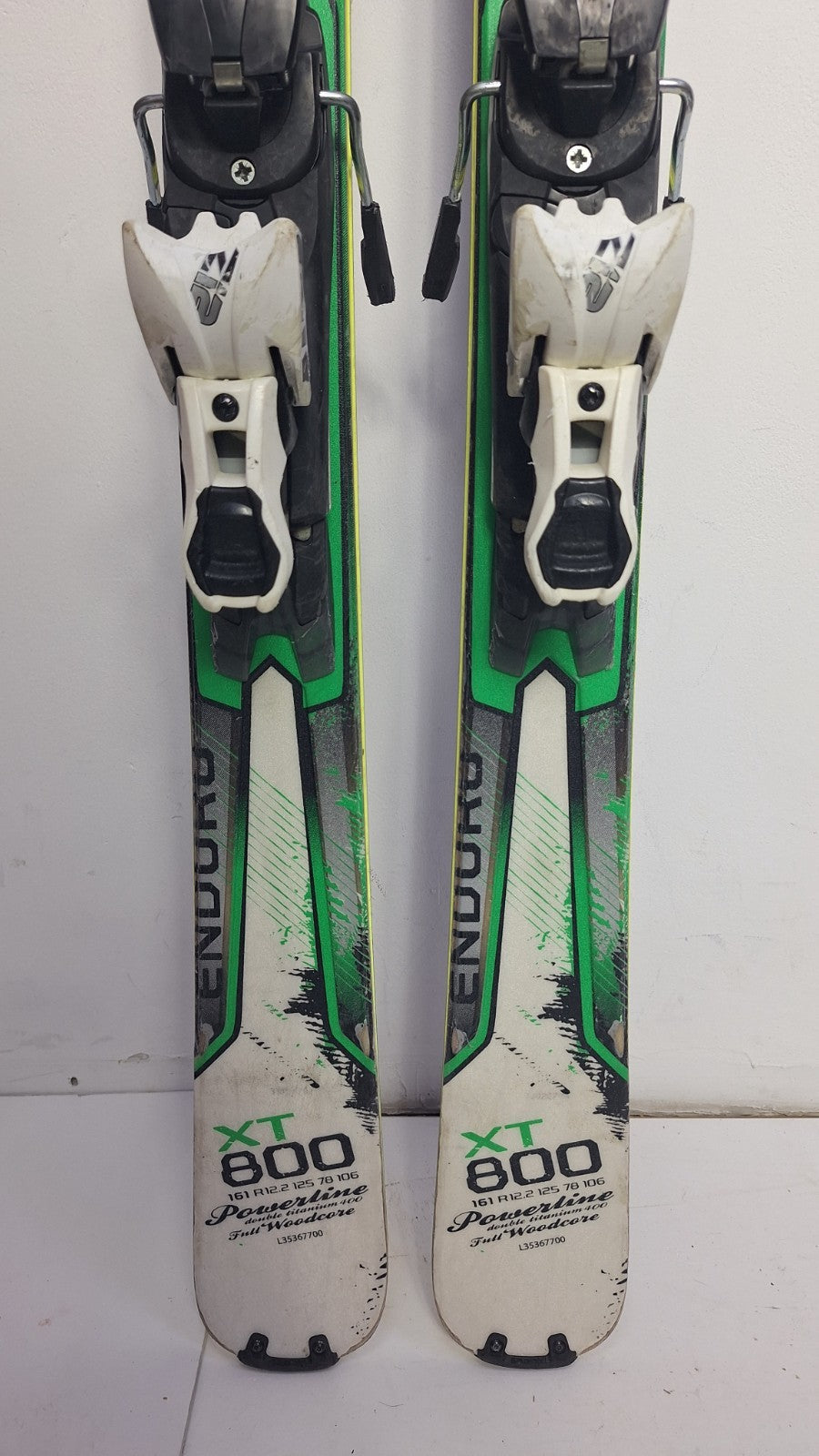 Salomon Enduro XT 800 161cm + Salomon 12 Bindings Winter Fun Snow Sport