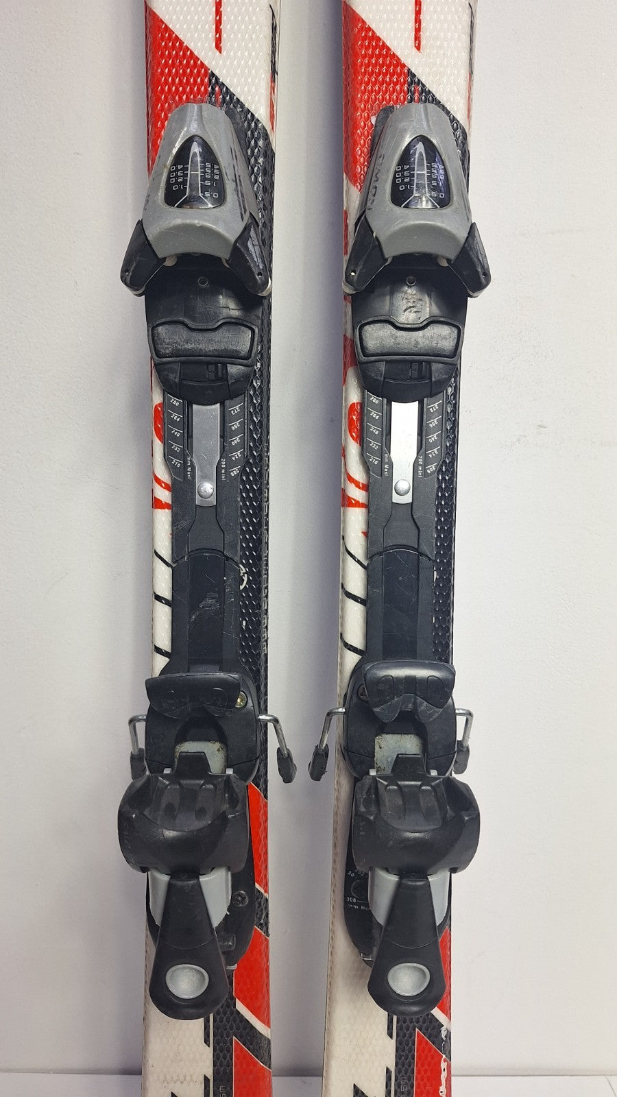 Atomic Pro Race 8 120 cm Ski + Salomon 4.5 Bindungen Wintersport Schnee