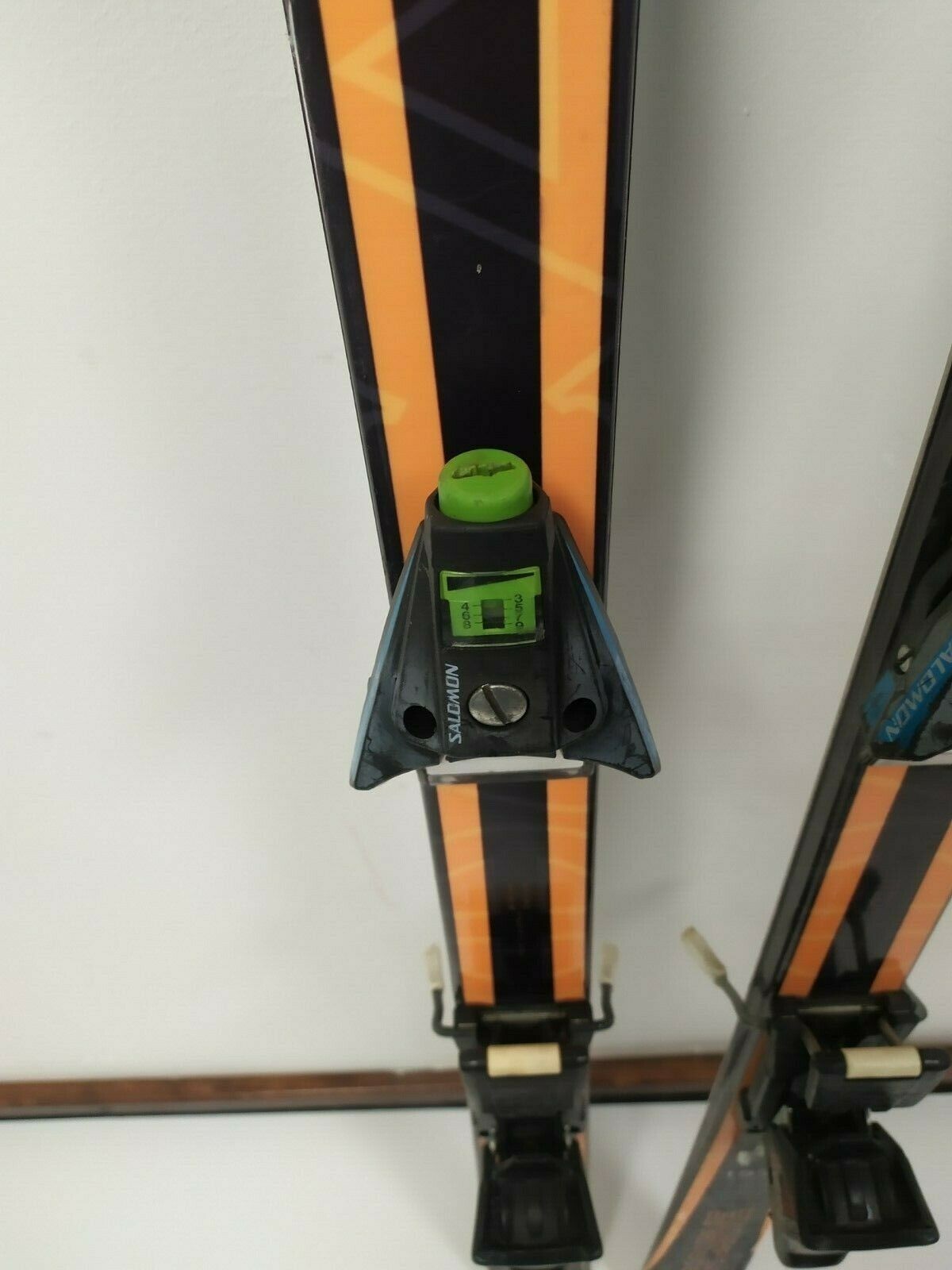 Nidus Pro Carve 157 cm Ski + Salomon Quadrax S 9.0 Bindings Outdoor Sport Winter