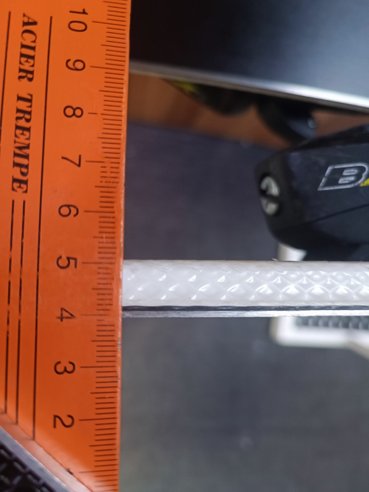 Ski HEAD The Link R 140 cm + fixations Tyrolia BYS 10, plaisir des sports d'hiver sur neige