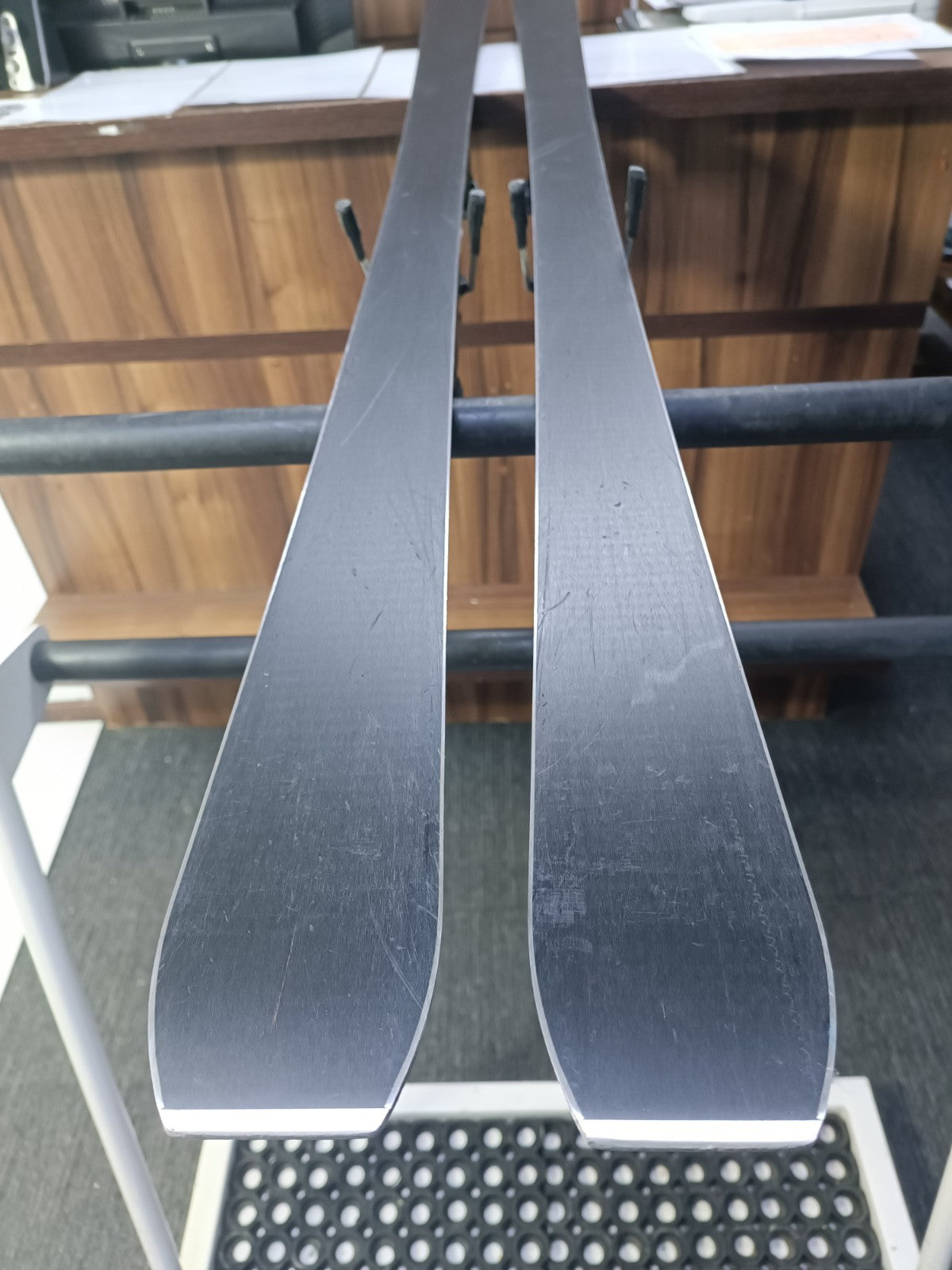 Head World Cup Rebels i.Speed  180 cm Ski + Tyrolia 12 Bindings Winter Sport