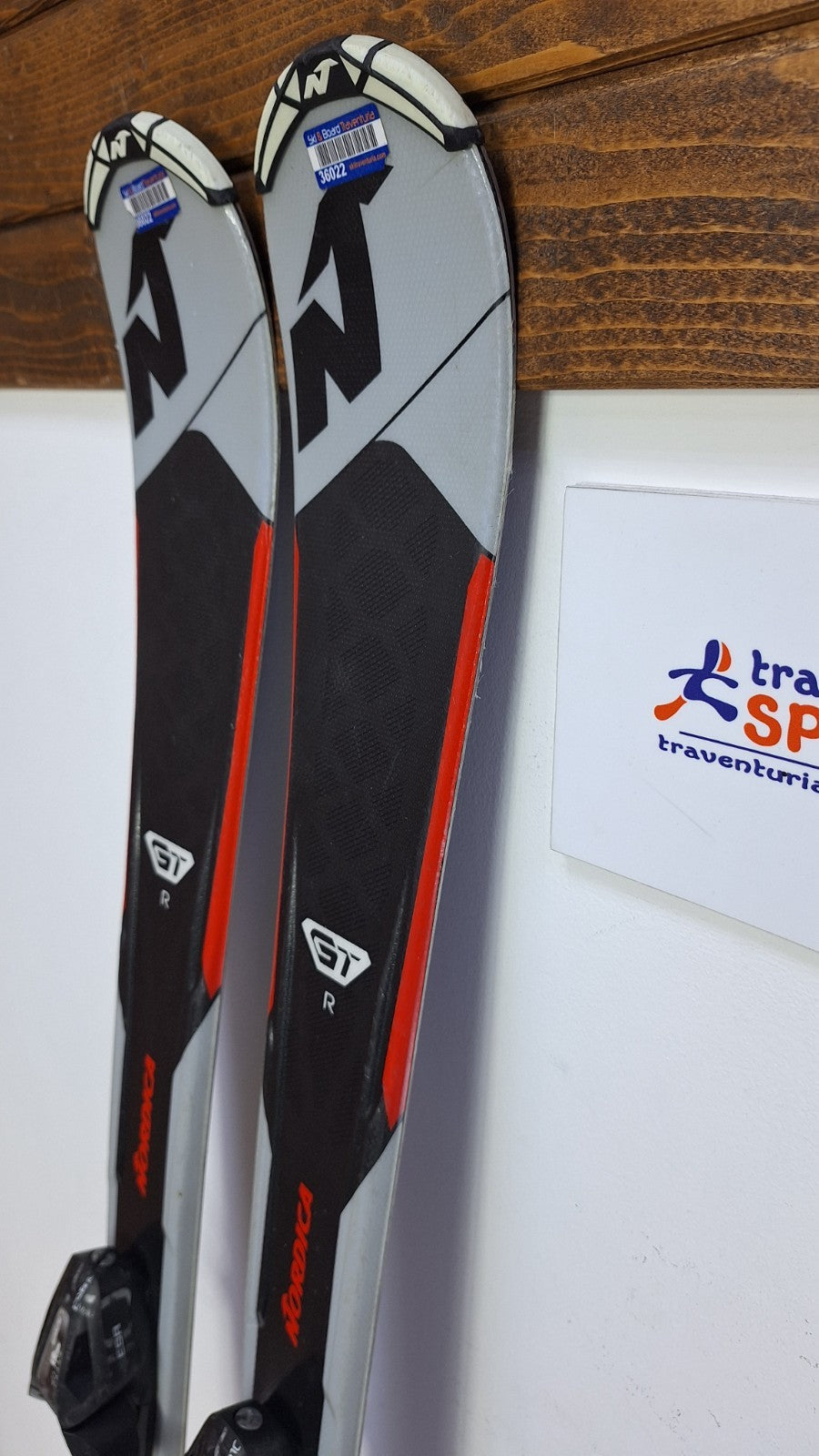 Nordica GT R EVO 144 cm Ski + Elan ESR 10 Bindungen Adventure Snow