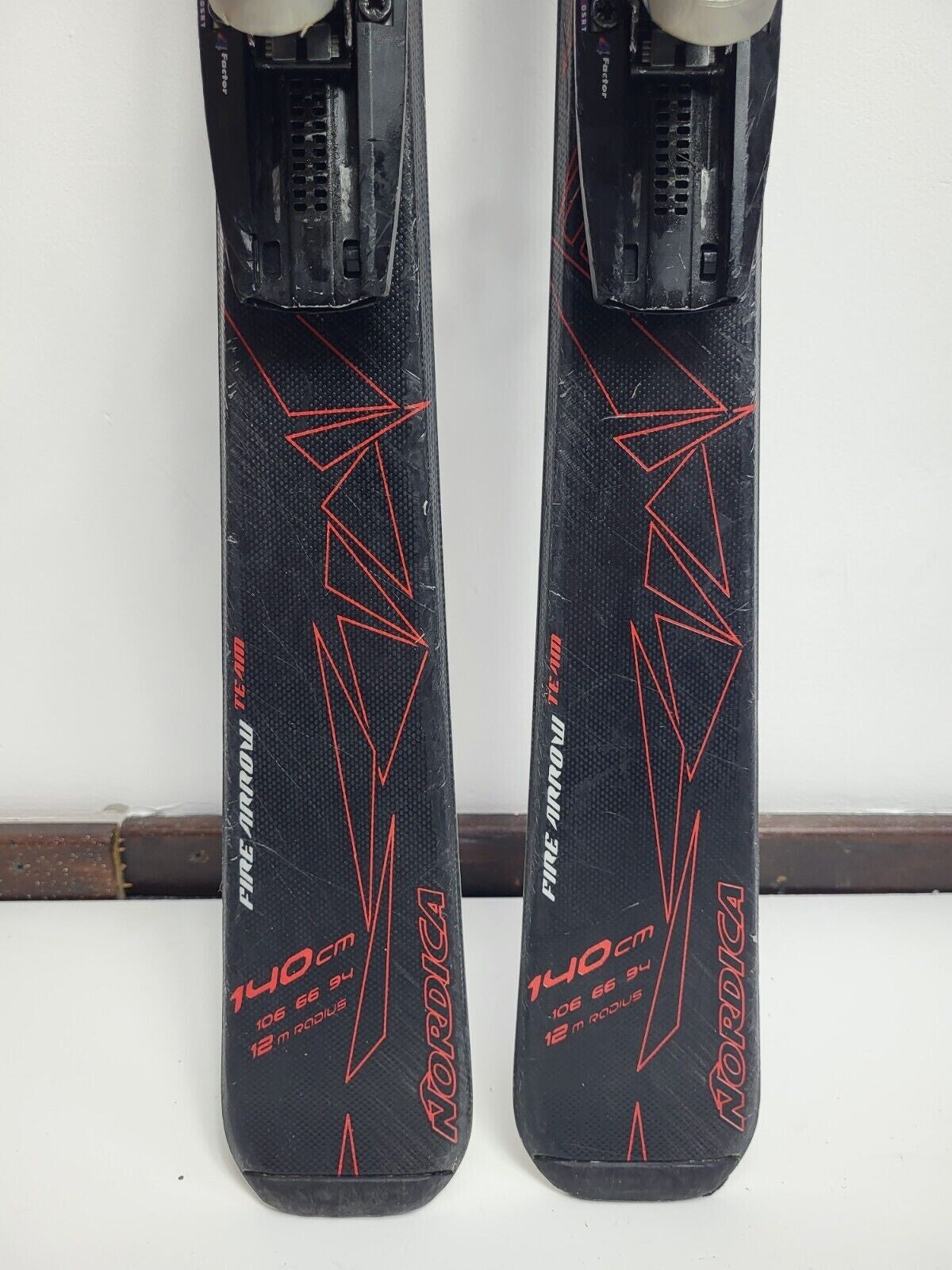 Nordica Fire Arrow™ 140 cm Ski + Elan ESP 7.5 Bindungen Wintersport