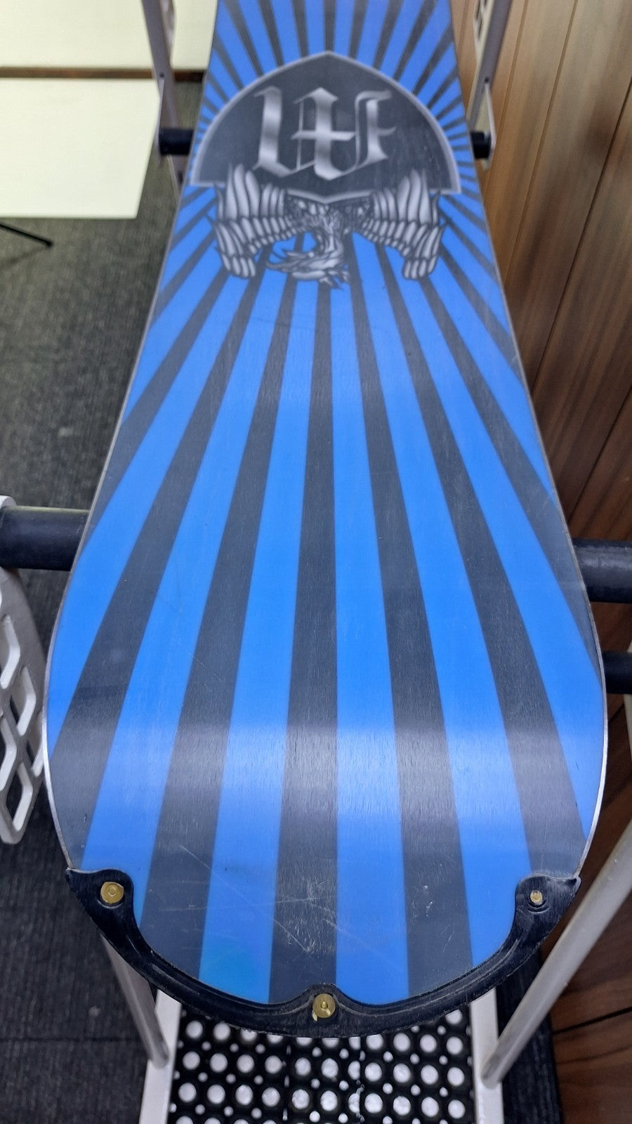 Matrix Storm 141 cm Snowboard +HEAD Rental L Bindings Snow Adventure Fun