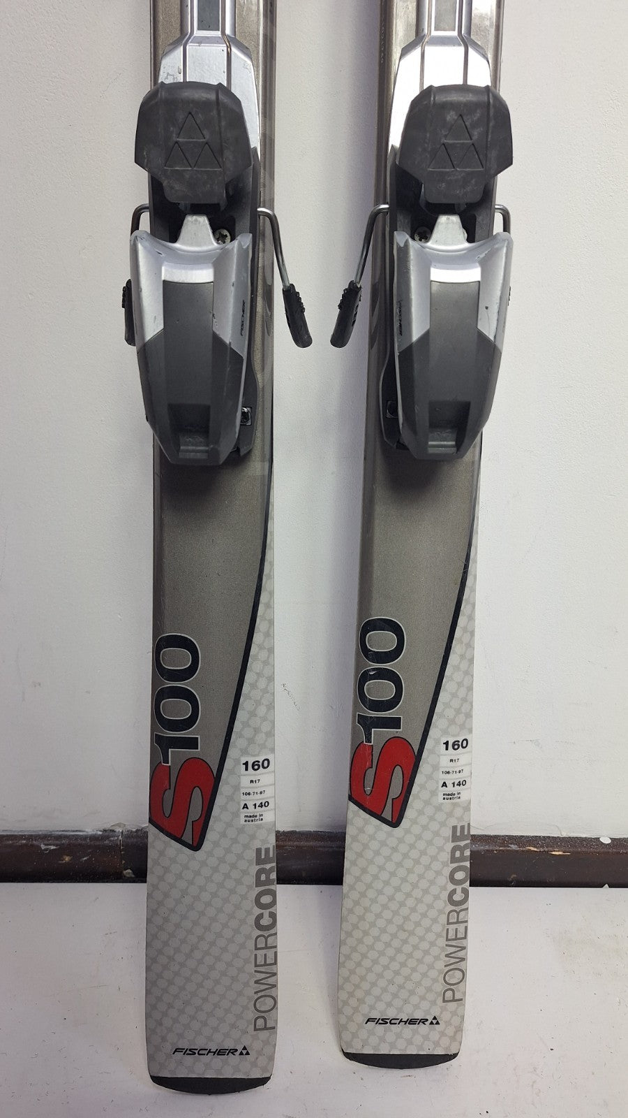 Fischer Scenio S100 160cm  Ski + Fischer 10 Bindings Adventure Winter Sport