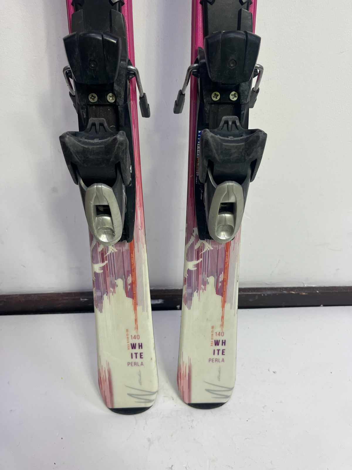 Elan White Perla 140cm Ski + Elan ESP 7.5 Bindings Winter Sport Fun
