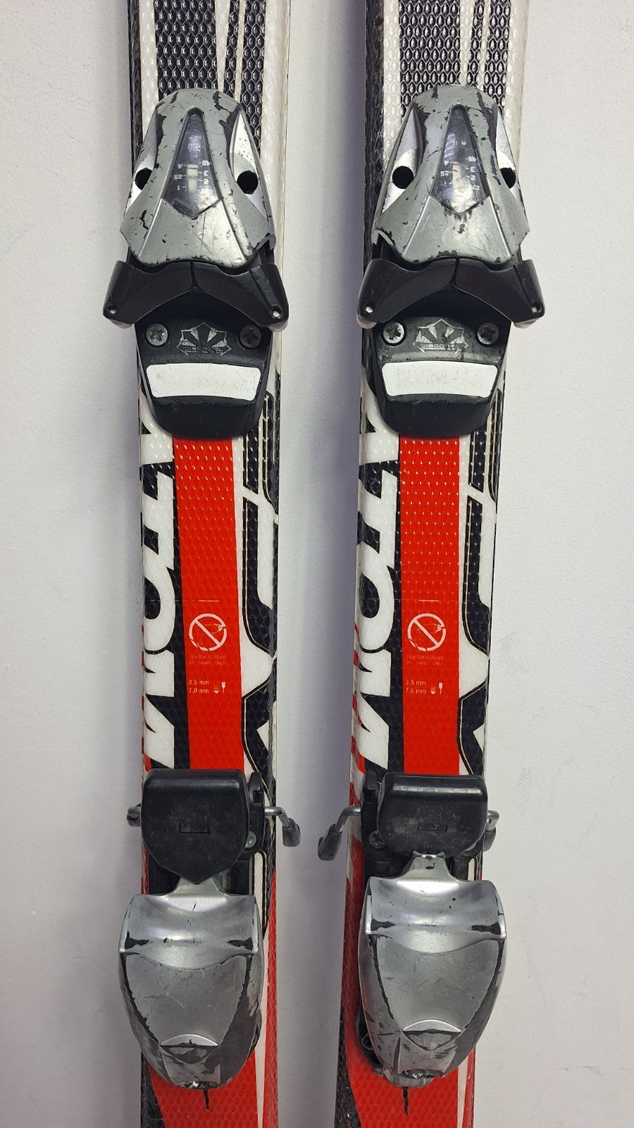 Atomic Pro Race 130 cm Ski + Tyrolia 4.5 Bindungen Wintersport Schnee