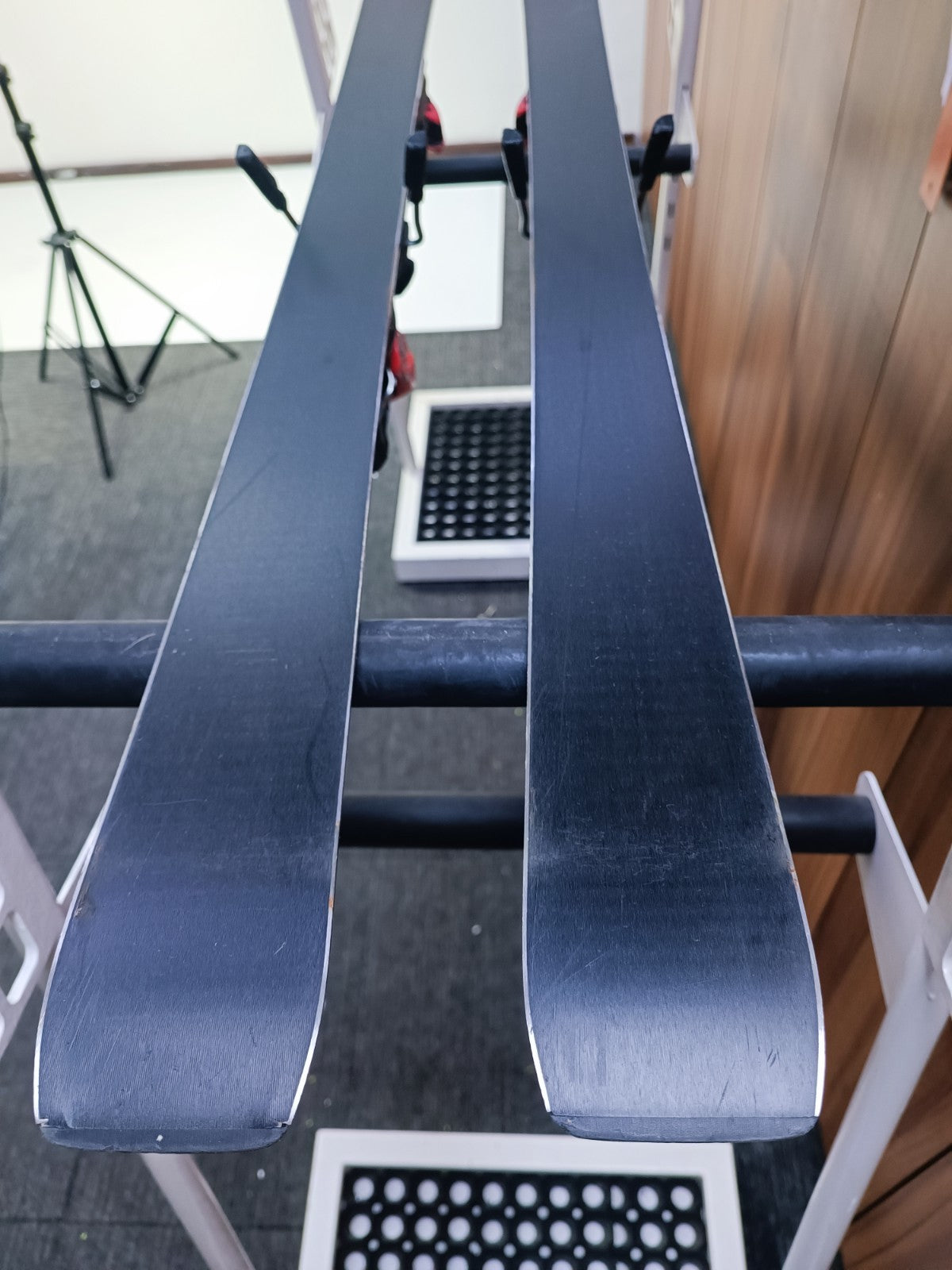Atomic Redster G9 152 cm Ski + Atomic 10 Bindings  Winter Sport Fun