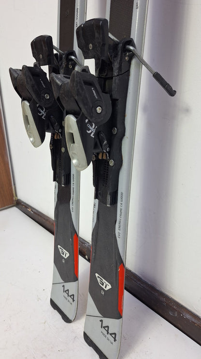 Nordica GT R EVO 144 cm Ski + Elan ESR 10 Bindungen Adventure Snow