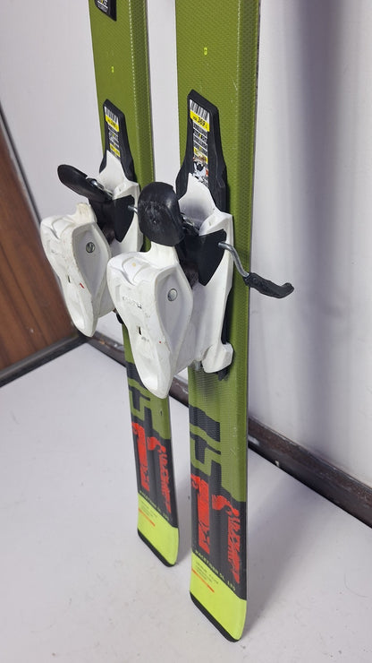 Völkl Racetiger 11 SL 130 cm Ski + Marker 7 Bindung Wintersport Schneespaß