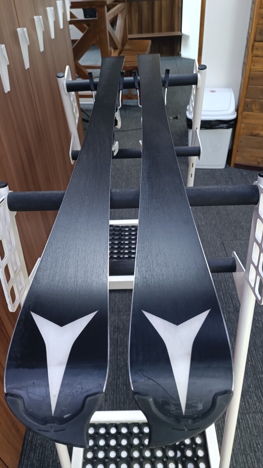 Atomic Redster SL 138cm Ski + Atomic 7 Bindungen Wintersport