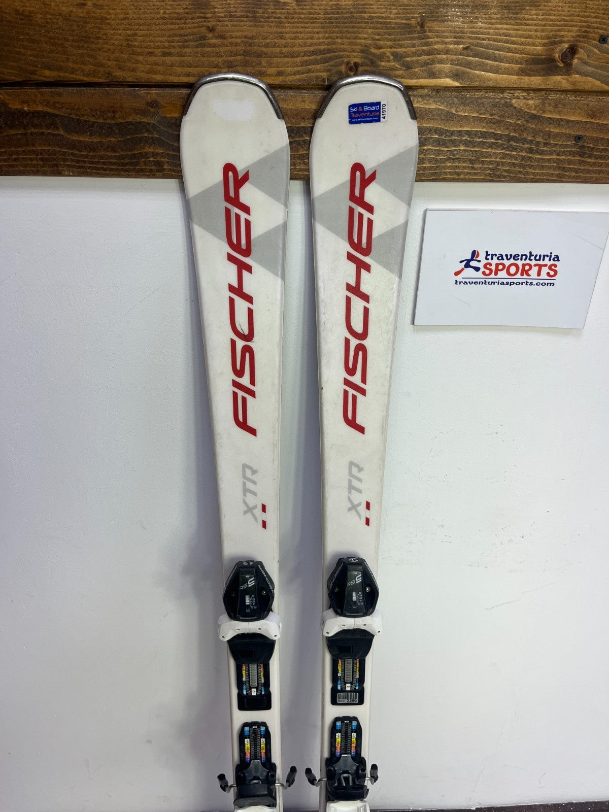 Fischer XTR RC One X 145cm  Ski + Fischer  RS 9  Bindings Winter Sport Fun