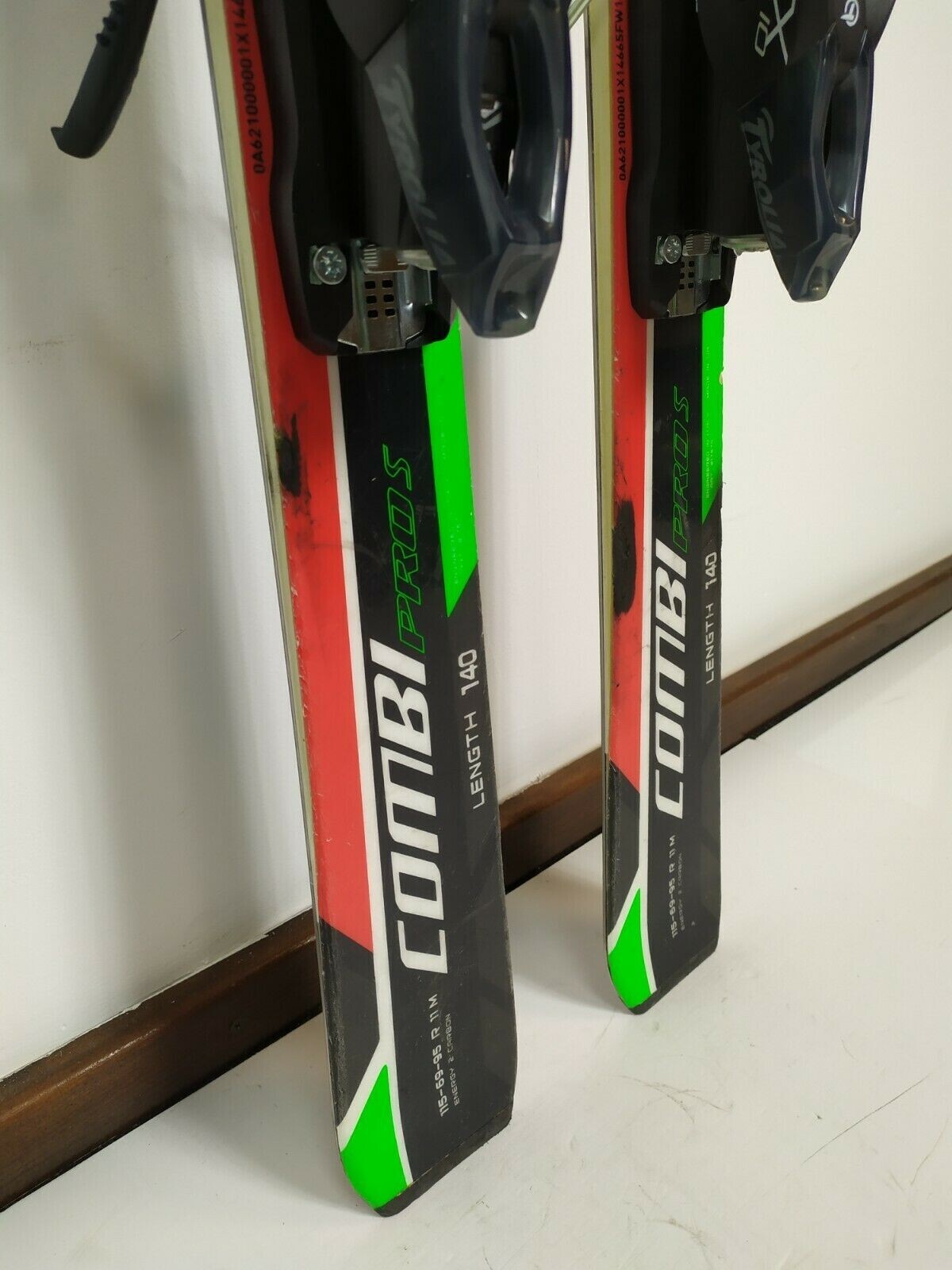 Nordica Dobermann Combi Pro S 140 cm Ski + NEUE Tyrolia SX 10 Bindungen BSL