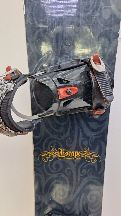 Matrix Escape 158 cm Snowboard + Head Size M Bindungen Adventure Sport