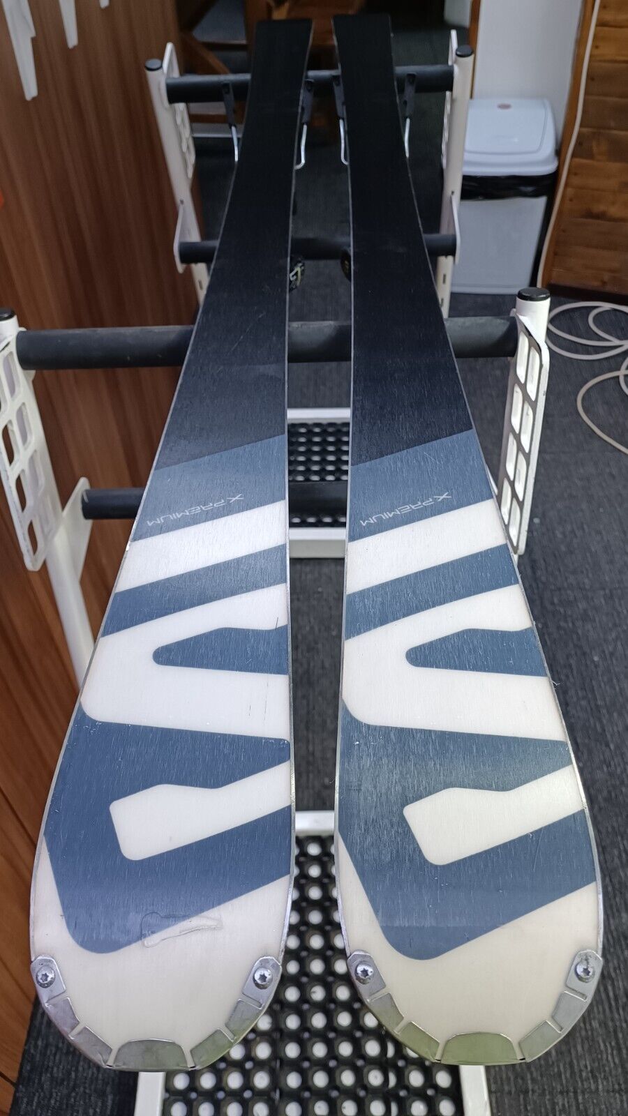 Salomon X-Premium Limited 162cm Ski + Salomon 19 Bindings Winter Adventure
