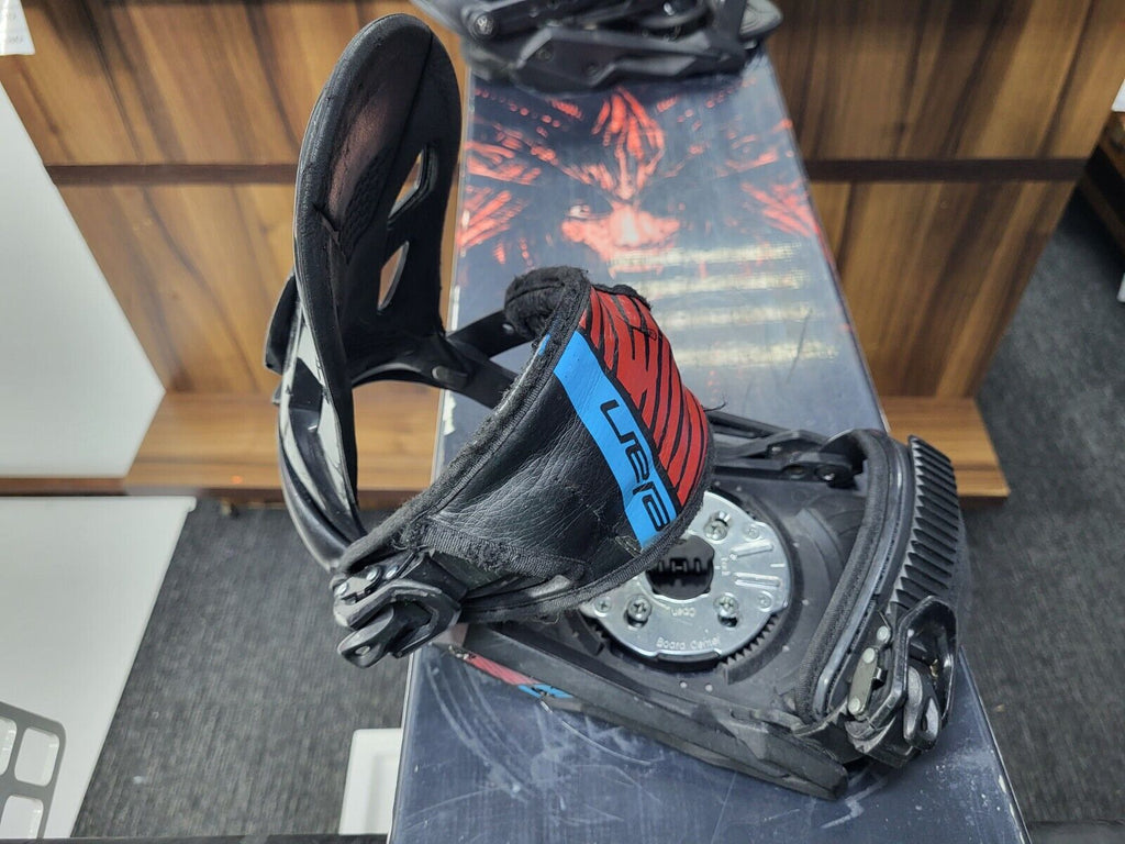 Matrix Syco 154 cm Snowboard + Elan Size M Bindings Adventure Matrix Syco 154 cm Snowboard + Elan Size M Bindings Adventure