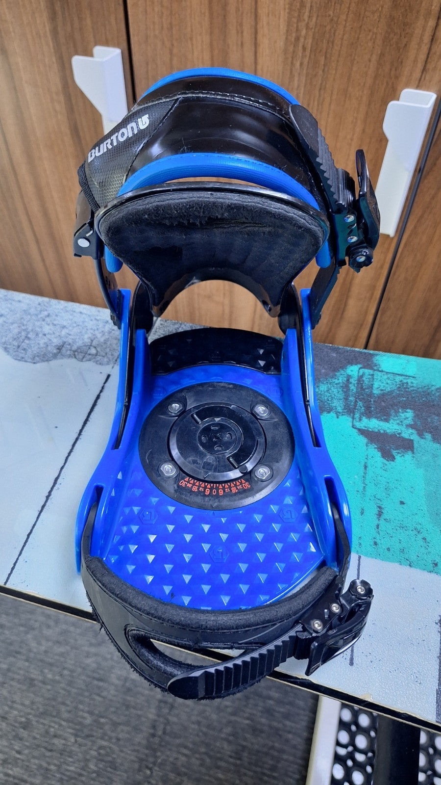 Burton Radius 145L cm Snowboard + Burton S  Bindings Winter Snow Adventure