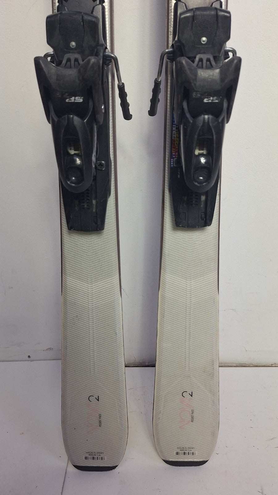 Rossignol Nova 2 152 cm Ski + Elan ESP 7.5  Bindings Winter Fun Snow Sports