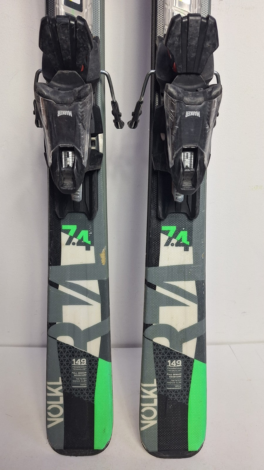 Volkl RTM 149 cm Ski + Marker 10 Bindings Fun Snow Winter Sport Piste
