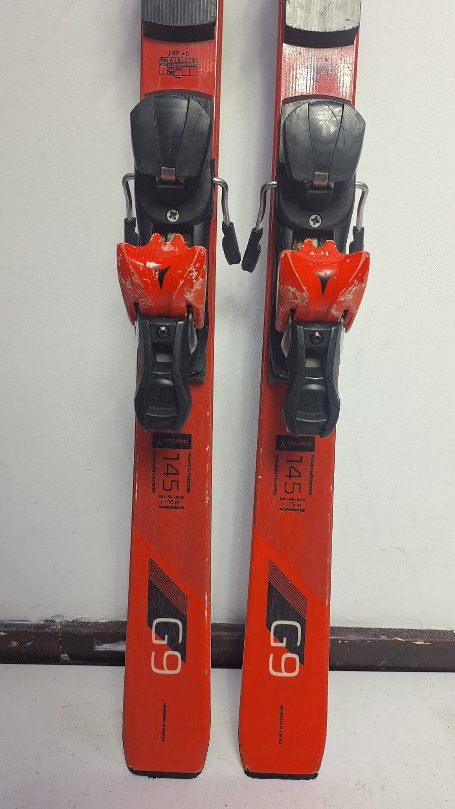 Atomic Redster G9 145 cm Skis + Atomic 10 Bindings Winter Fun Snow