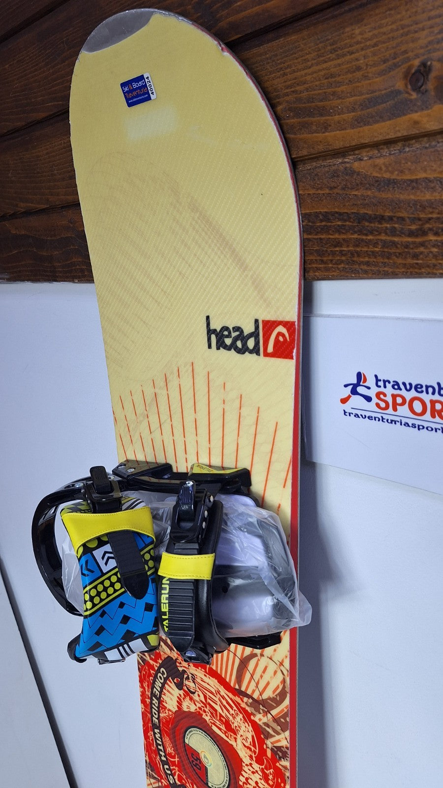 Snowboard HEAD Rocka 4D 159 cm + fixations Talerun L neuves Hiver Sport Plaisir