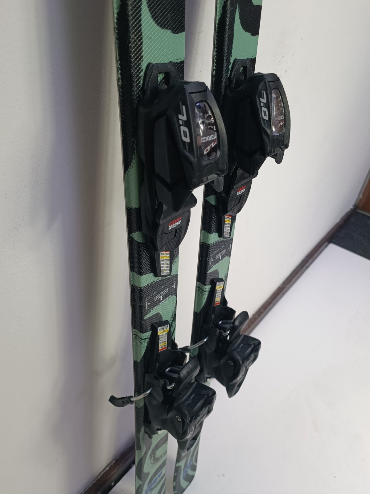 K2 Indy 136cm Ski + Marker 7 Bindungen Wintersport