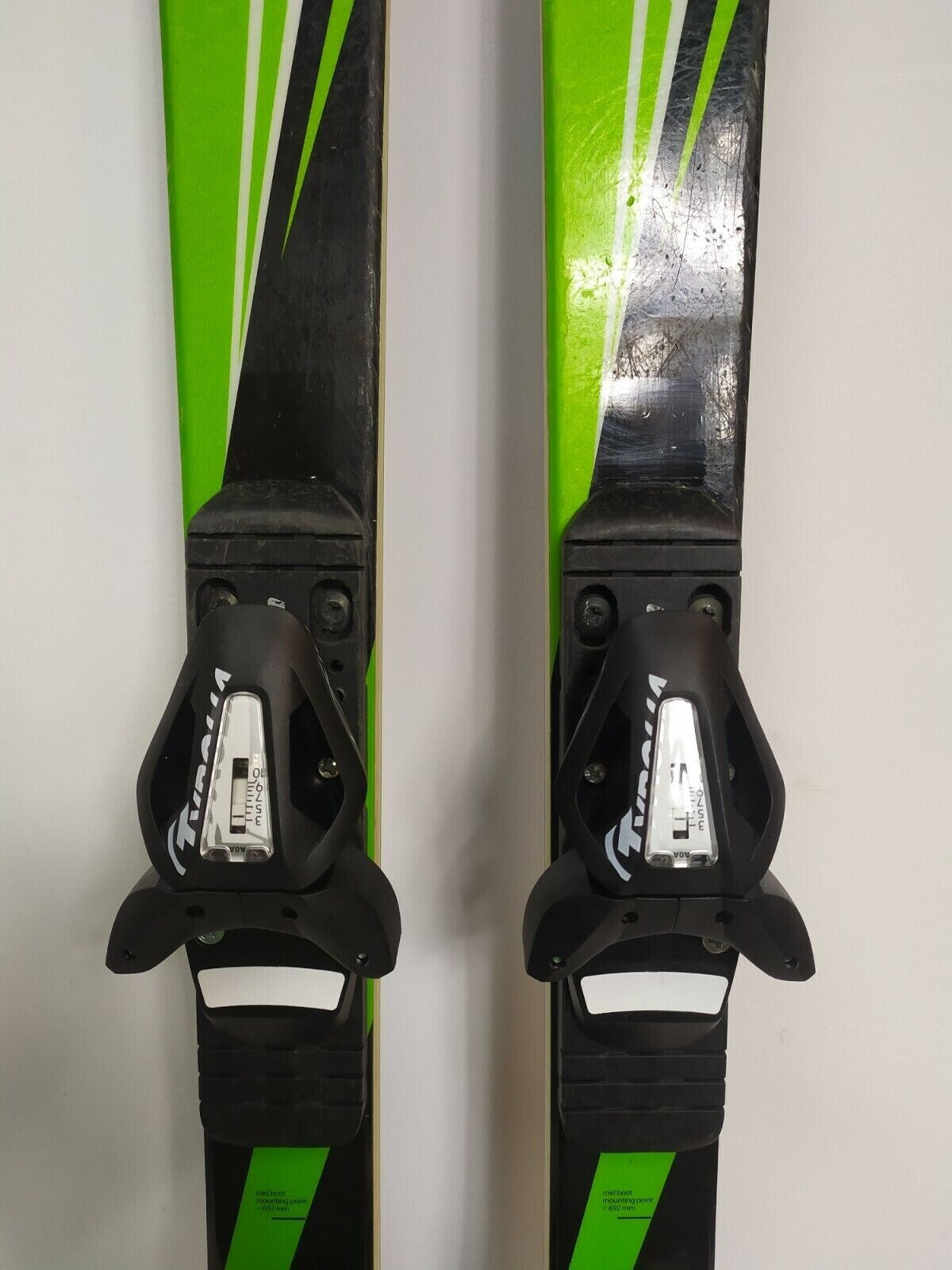 Elan Race RCG 158 cm Skis + NEW Tyrolia SX10 Bindings Winter Fun Snow BSL
