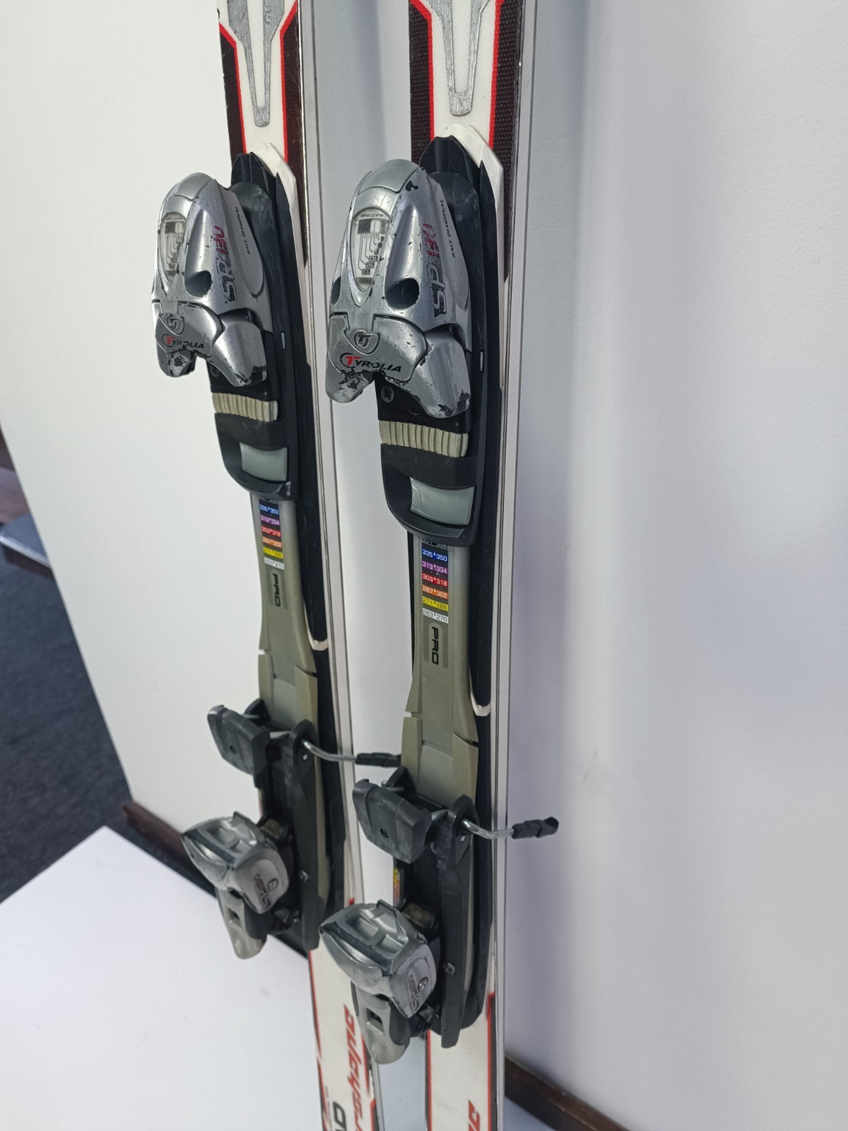 HEAD SuperShape Speed  177cm Ski + Tyrolia SP 13 Bindings Winter Sport