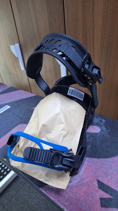 K2 Rental  EST.87  155W cm Snowboard + Brand New K2 M Bindings  Winter Snow Fun