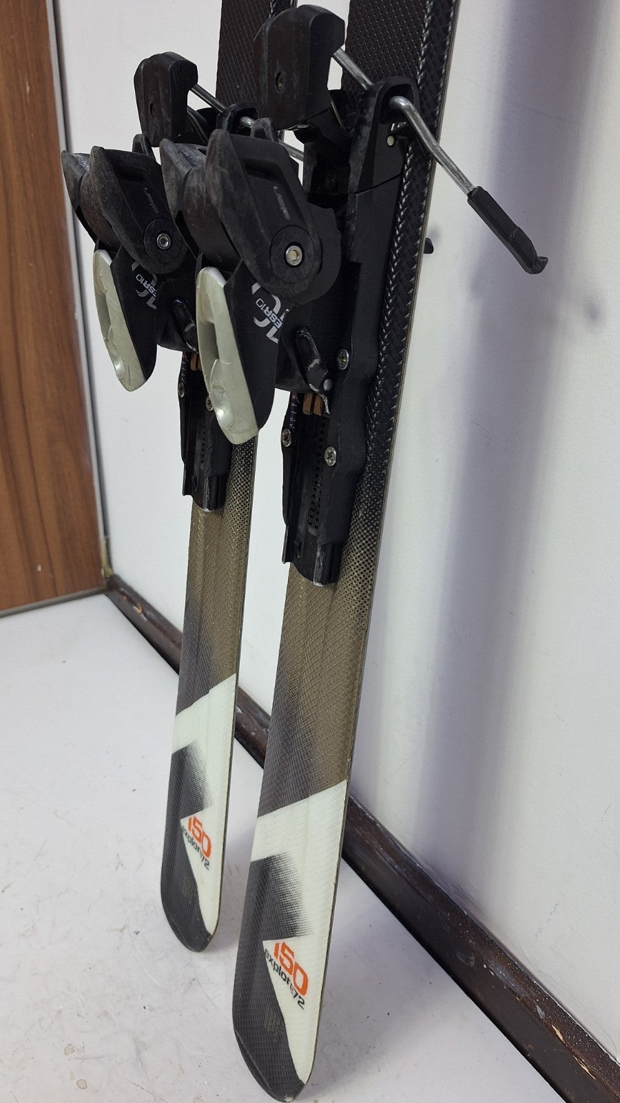 Elan Explore 72 150 cm Ski + Elan ESR 10 Bindungen Winter Schneesport