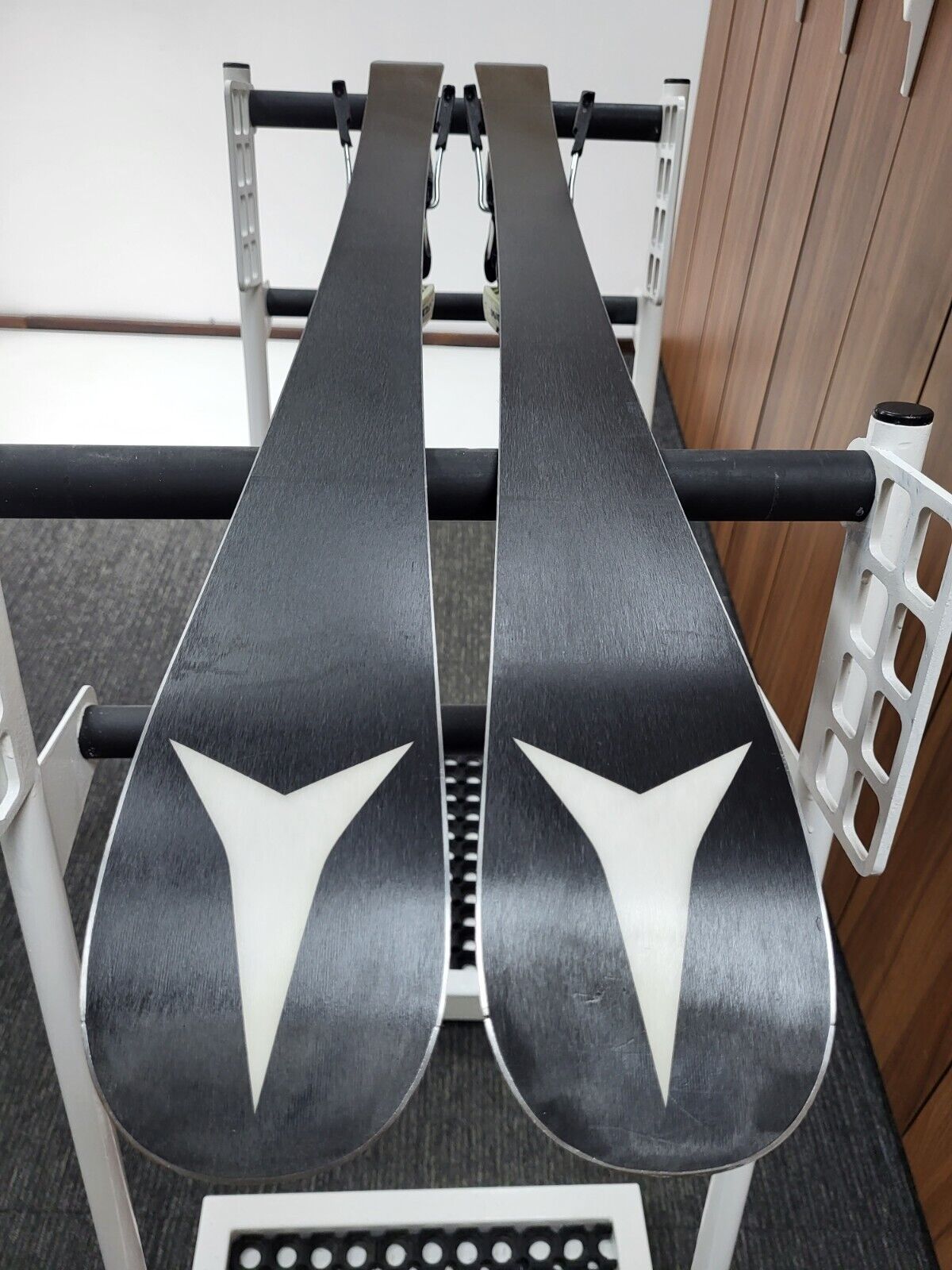 Atomic Redster XT 123cm Ski + Atomic 7.5 Bindungen Wintersport