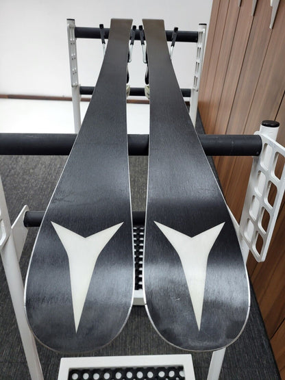 Atomic Redster XT 123cm Ski + Atomic 7.5 Bindungen Wintersport