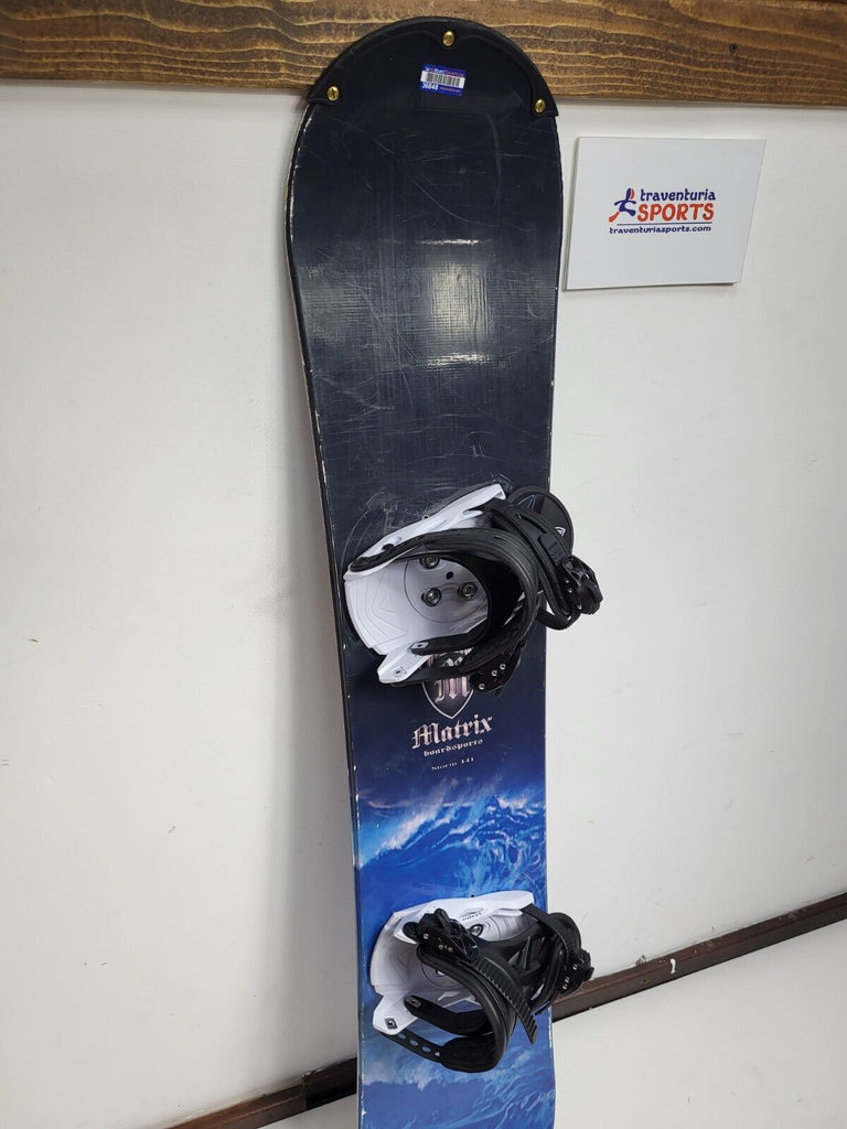 burton 141 cm snowboard Matrix Storm 141 cm Snowboard + NEW Firefly Size S Bindings Snow Adven –  Traventuria Sports