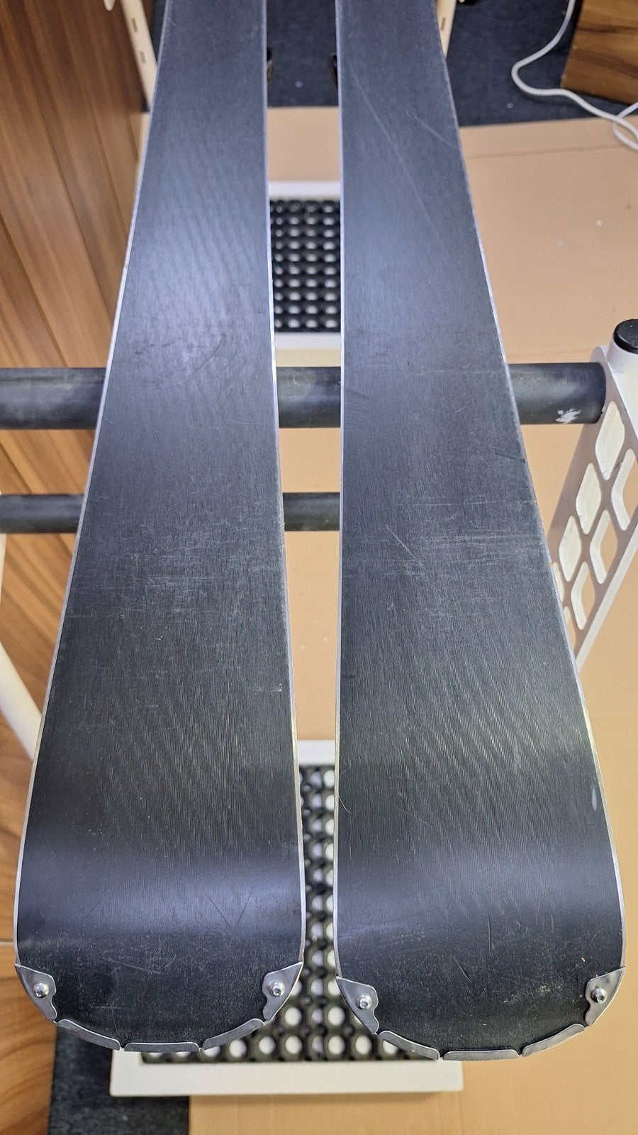 Rossignol React RT Carbon 156 cm Ski + Elan ESR 10 Bindings Winter Adventure